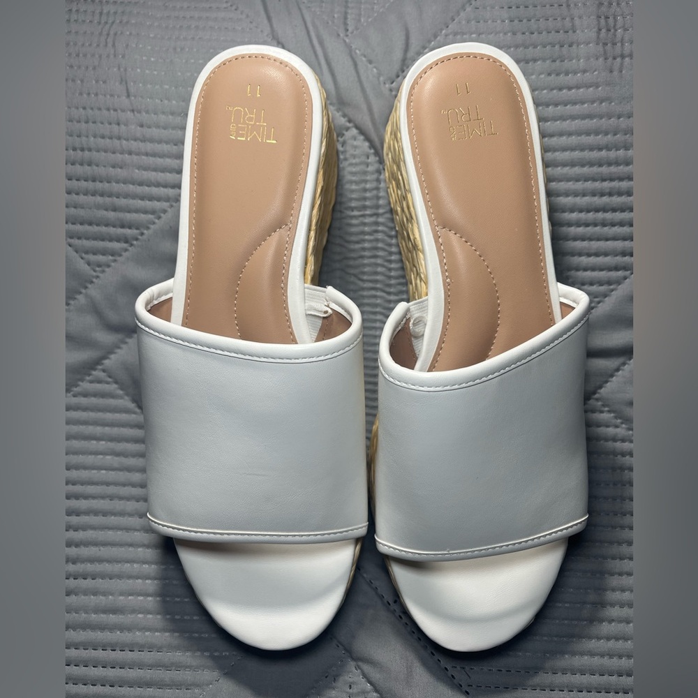 Time and Tru White Wedge Sandals